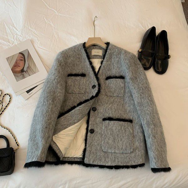 Winter new patchwork gray coat for women with a sense of luxury and temperament, short woolen coat for external wear 